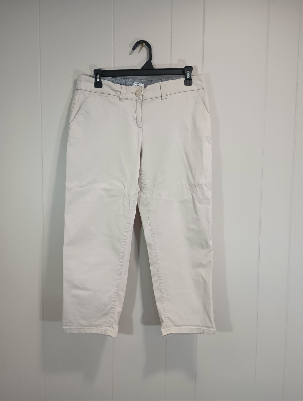 crown & ivy 98% Cotton Women's Cream Straight-Leg Chinos